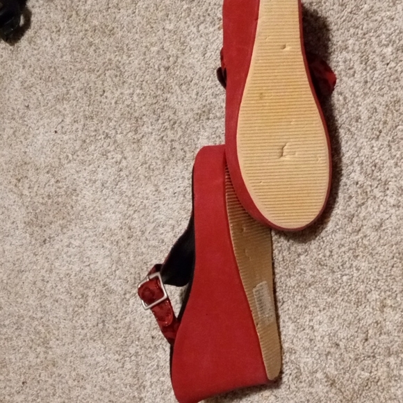 Wedges - Picture 2 of 3